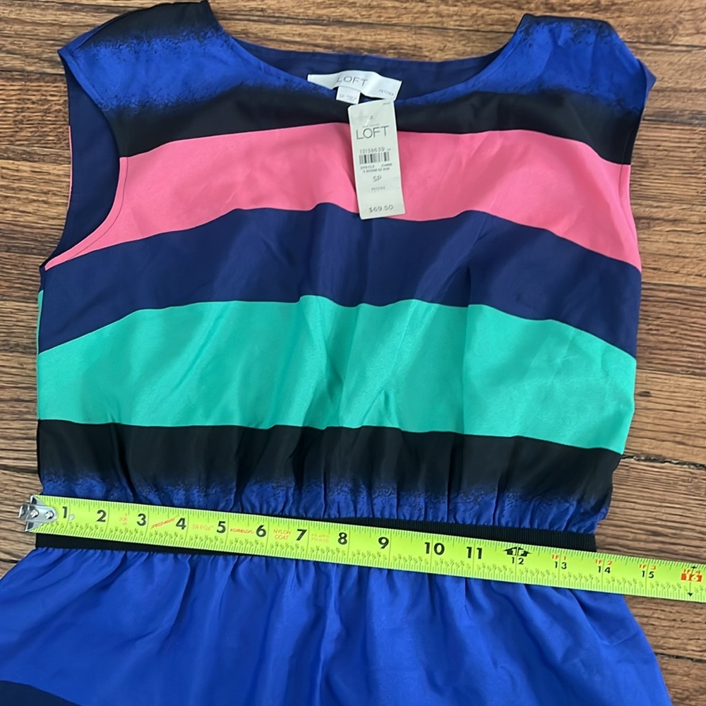 Loft Dress - Picture 4 of 7
